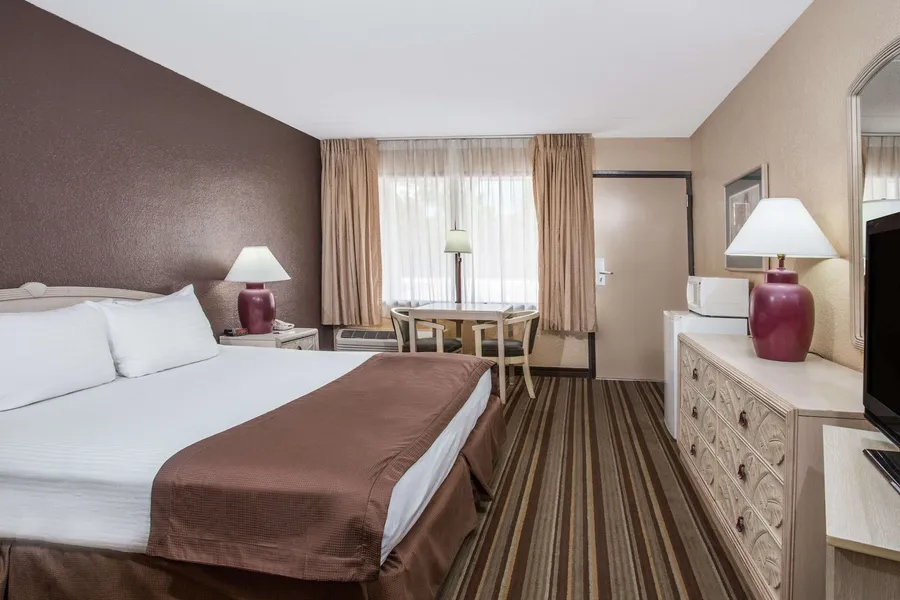 Travelodge by Wyndham Deltona hotel detail image 6