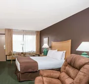 Travelodge by Wyndham Deltona hotel detail image 7