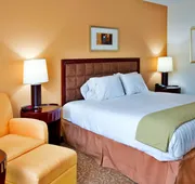 Holiday Inn Express Hotel & Suites Brooksville by IHG hotel detail image 5
