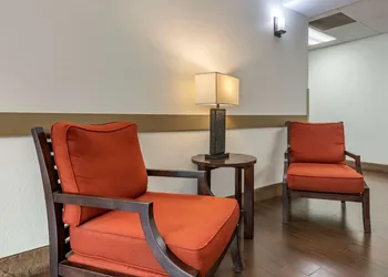 Comfort Inn & Suites DeLand - near University hotel thumbnail 3