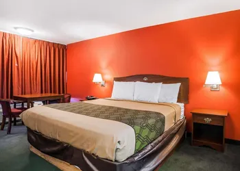 Econo Lodge Jefferson City hotel thumbnail 7