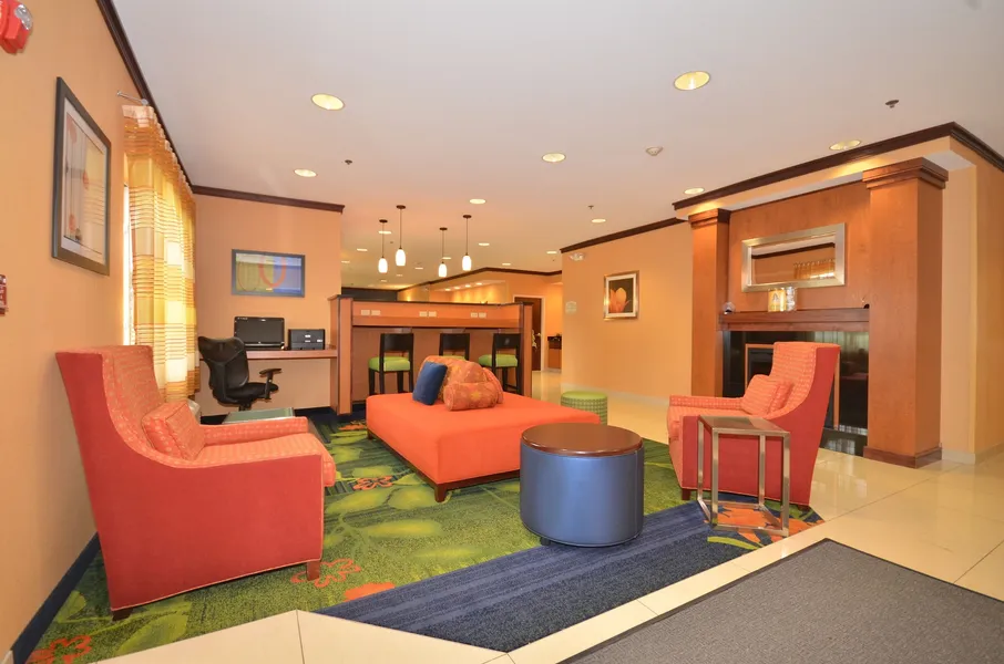 Fairfield Inn & Suites by Marriott - Jefferson City hotel detail image 2