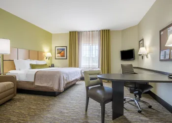 Candlewood Suites Jefferson City by IHG hotel thumbnail 8