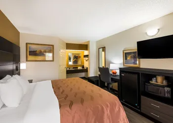 Quality Inn Johnson City I-26 exit 17 hotel thumbnail 8