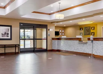 Comfort Suites Johnson City near University hotel thumbnail 5