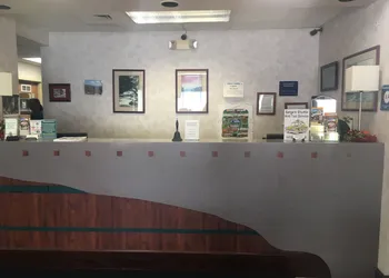 Mountain Inn & Suites hotel thumbnail 3