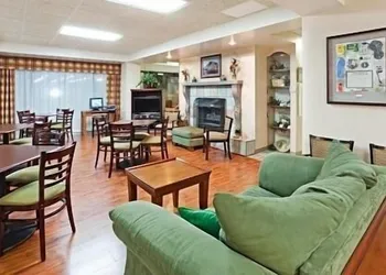 Mountain Inn & Suites hotel thumbnail 4