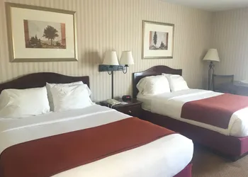 Mountain Inn & Suites hotel thumbnail 8