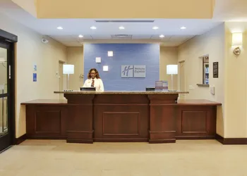 Holiday Inn Express Hotel & Suites Merced by IHG hotel thumbnail 2