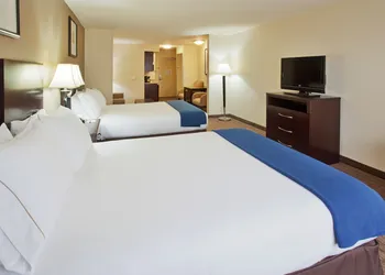 Holiday Inn Express Hotel & Suites Merced by IHG hotel thumbnail 3