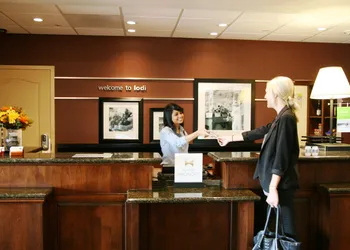 Hampton Inn & Suites Lodi hotel thumbnail 7