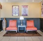Econo Lodge Inn & Suites Lodi - Wine Country Area hotel detail image 3