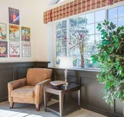 Econo Lodge Inn & Suites Lodi - Wine Country Area hotel detail image 4