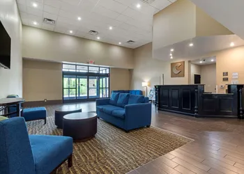 Comfort Suites Kingsport South hotel thumbnail 4