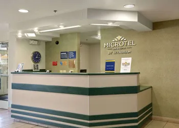 Microtel Inn & Suites by Wyndham Lodi/North Stockton hotel thumbnail 2