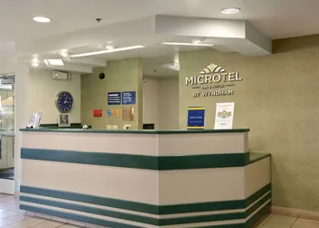 Microtel Inn & Suites by Wyndham Lodi/North Stockton hotel thumbnail 2