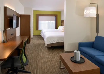 Holiday Inn Express Hotel & Suites Lodi by IHG hotel thumbnail 8