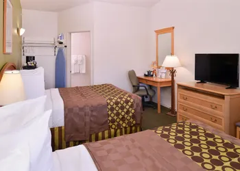 Americas Best Value Inn Los Banos hotel thumbnail 4
