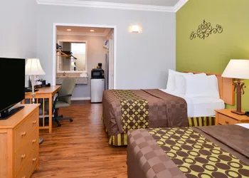 Americas Best Value Inn Los Banos hotel thumbnail 5