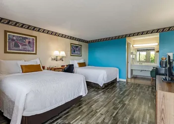 Knights Inn Madera hotel thumbnail 6