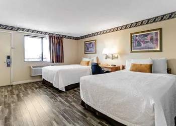 Knights Inn Madera hotel thumbnail 7