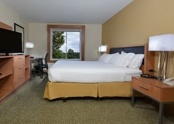 Holiday Inn Express Hotel & Suites High Point South by IHG hotel thumbnail 8