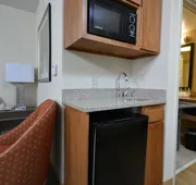 Holiday Inn Express & Suites High Point South by IHG hotel detail image 3