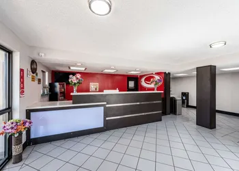 Econo Lodge Vicksburg hotel thumbnail 2