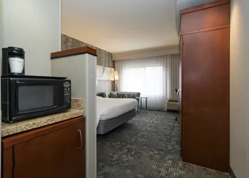 Courtyard Marriott Vicksburg hotel thumbnail 3