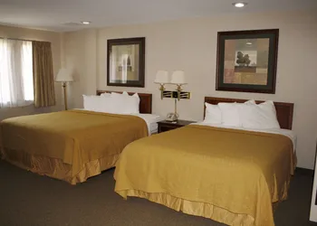 Quality Inn Plainfield I-395 hotel thumbnail 7