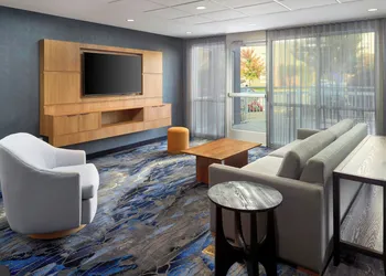 Fairfield Inn & Suites by Marriott Frederick hotel thumbnail 2