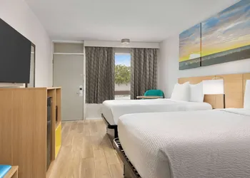 Days Inn by Wyndham Lake City I-75 hotel thumbnail 4