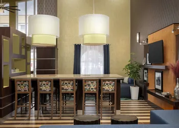 Hampton Inn & Suites Lake City hotel thumbnail 5