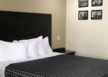 Simply Home Inn & Suites hotel thumbnail 7