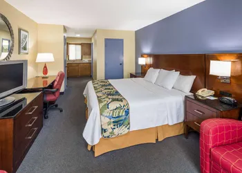 Days Inn by Wyndham Walterboro hotel thumbnail 5