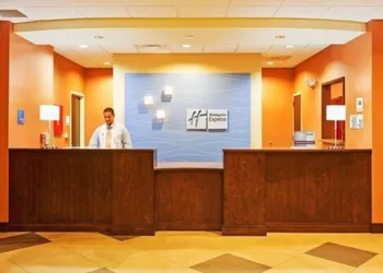 Holiday Inn Express Hotel & Suites Warner Robins North West by IHG hotel thumbnail 2
