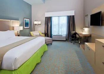 Holiday Inn Express Hotel & Suites Warner Robins North West by IHG hotel thumbnail 4