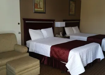 Rodeway Inn Bushnell hotel thumbnail 6
