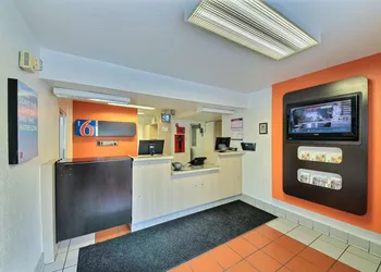Motel 6 San Marcos, TX hotel thumbnail 3
