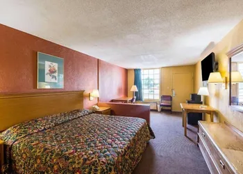 Orangeburg Inn & Suites hotel thumbnail 2