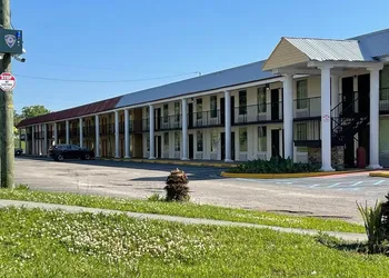 Orangeburg Inn & Suites hotel thumbnail 4