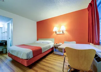 Motel 6 Seattle, WA - Airport hotel thumbnail 6
