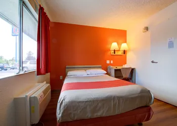 Motel 6 Seattle, WA - Airport hotel thumbnail 7