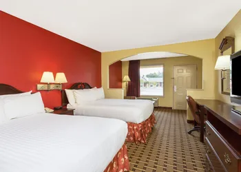 Americas Best Value Inn & Suites Sumter hotel thumbnail 3