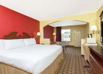 Americas Best Value Inn & Suites Sumter hotel thumbnail 7
