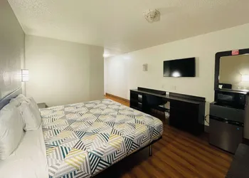 Motel 6 Duncanville, TX - Dallas hotel thumbnail 7