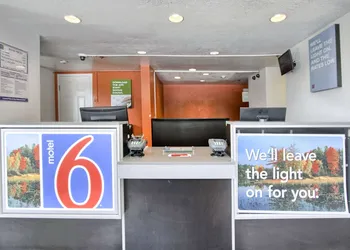 Motel 6 New Cumberland, PA - Harrisburg - Hershey South hotel thumbnail 2