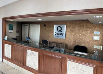 Quality Inn & Suites Georgetown hotel thumbnail 5