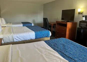 Travelodge by Wyndham Terre Haute hotel thumbnail 8