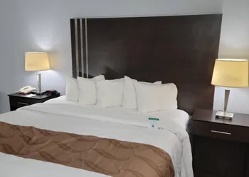 Quality Inn Terre Haute University Area hotel thumbnail 6